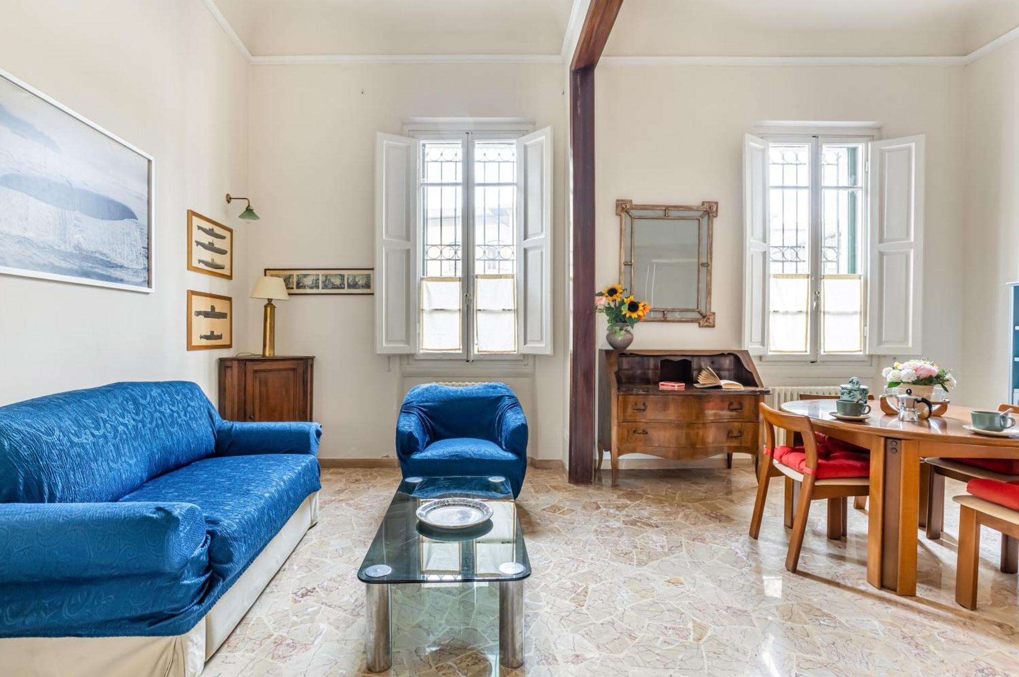 Bright Apartment With Private Garden And Balcony Firenze Bagian luar foto